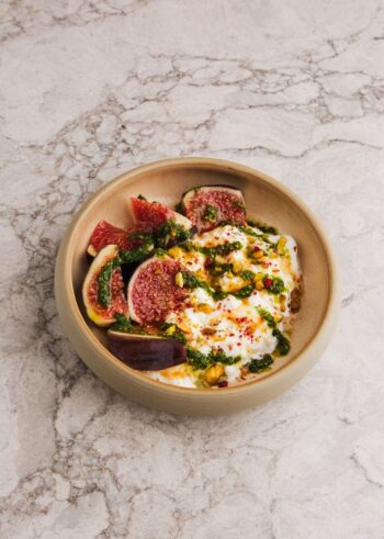 Stracciatella with figs